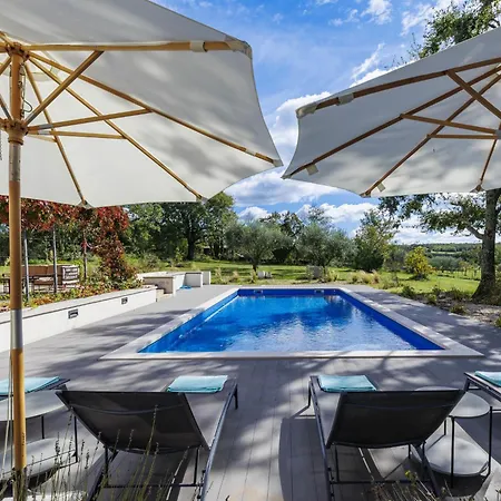 Villa Nadua By Interhome *