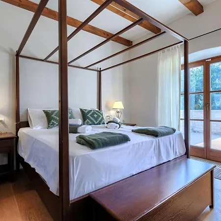 Nadua By Interhome *